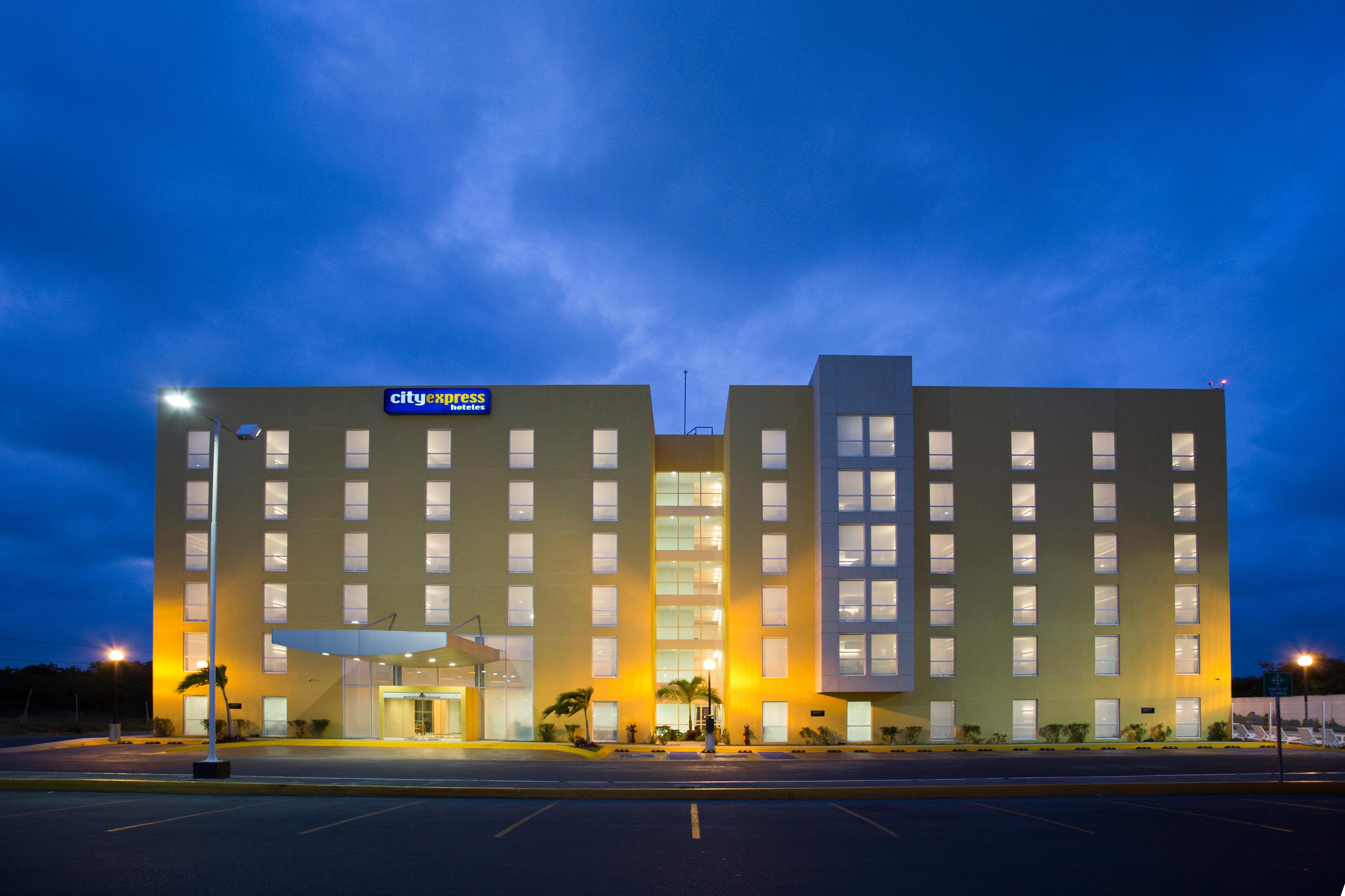 City Express By Marriott Chetumal Exterior photo