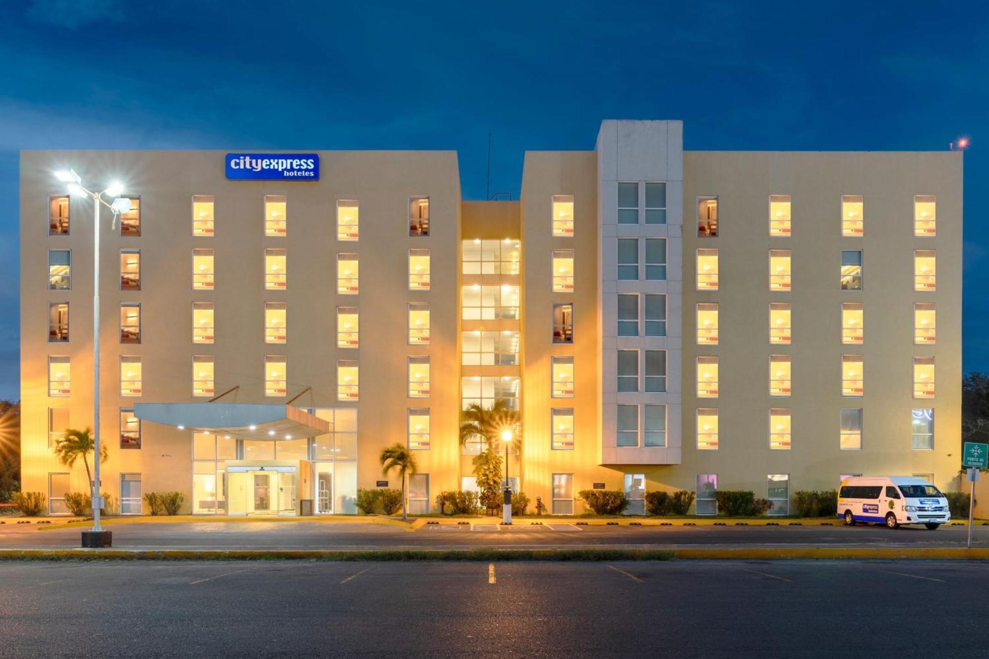 City Express By Marriott Chetumal Exterior photo