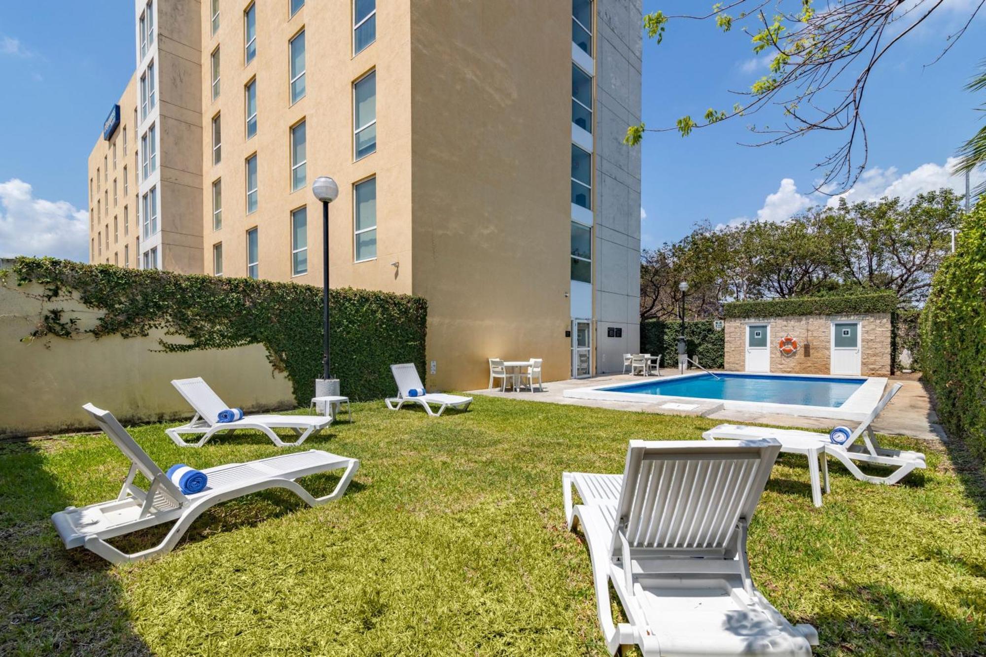 City Express By Marriott Chetumal Exterior photo